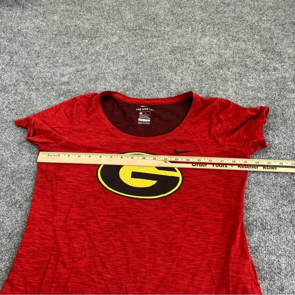 Nike women's greenbay Packers dri fit short  sleeve shirt,‎ size medium red